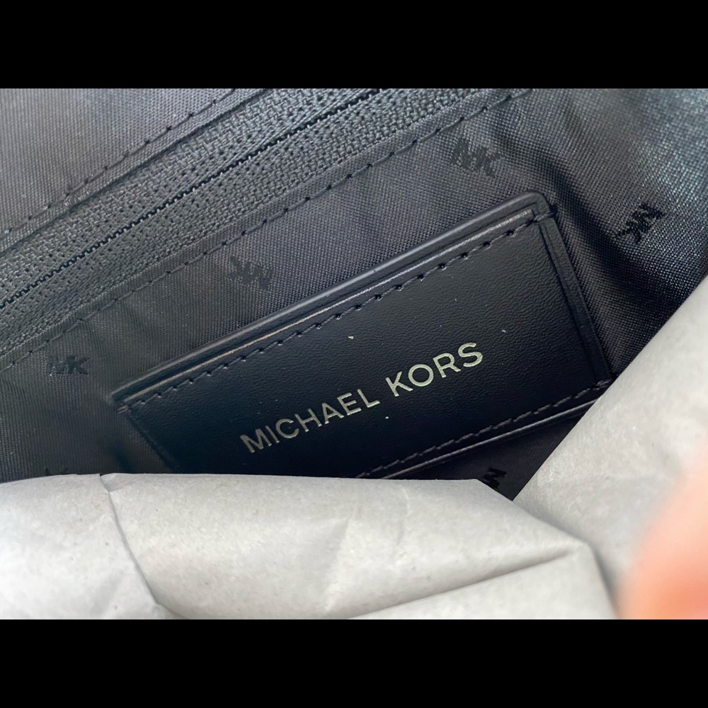 Michael Kors Cooper Utility Crossbody - Picture 7 of 7
